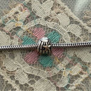 Pandora retired sea shell starfish sterling silver and 14k gold charm ALE 925